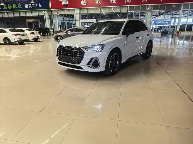 Audi Q3 2022 35 TFSI Fashion Dynamic