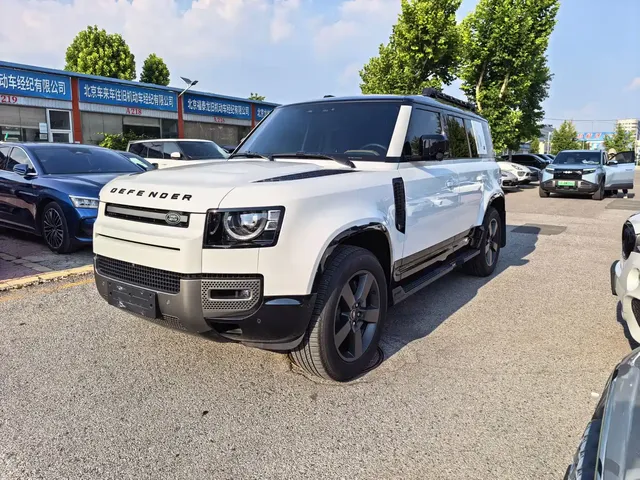 Land Rover Defender 2024 110 3.0T P400 X-DYNAMIC HSE