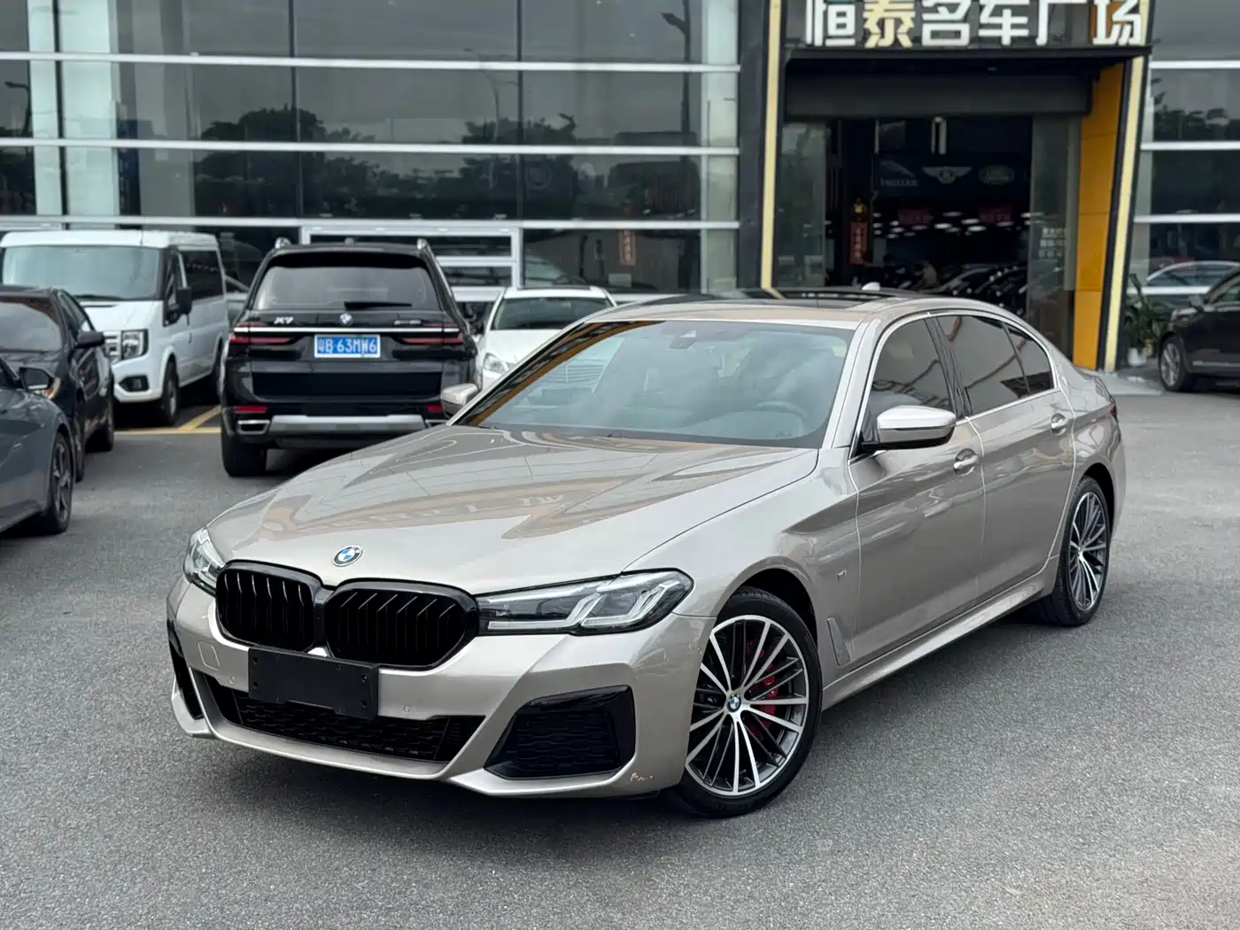 BMW 5 Series 2021 525Li M Sport Package