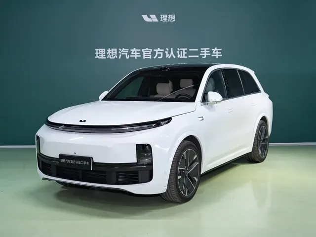 Li Auto Li L8 2025 Max Smart Renewal Edition