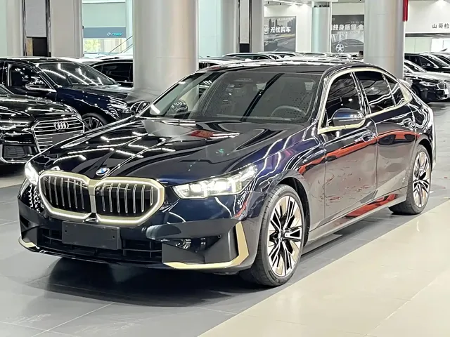BMW 5 Series 2025 530Li Premium Luxury Package
