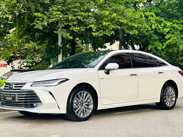 Toyota Avalon 2024 Hybrid 2.0L Luxury Edition