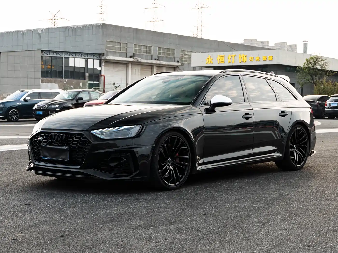 Audi RS 4 2023 RS4 Avant Regular Edition