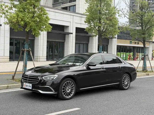 Mercedes-Benz E-Class 2022 E 300 L Luxury