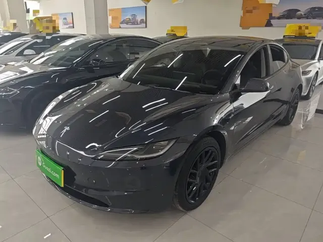 Tesla Model 3 2025 Long Range All-Wheel Drive