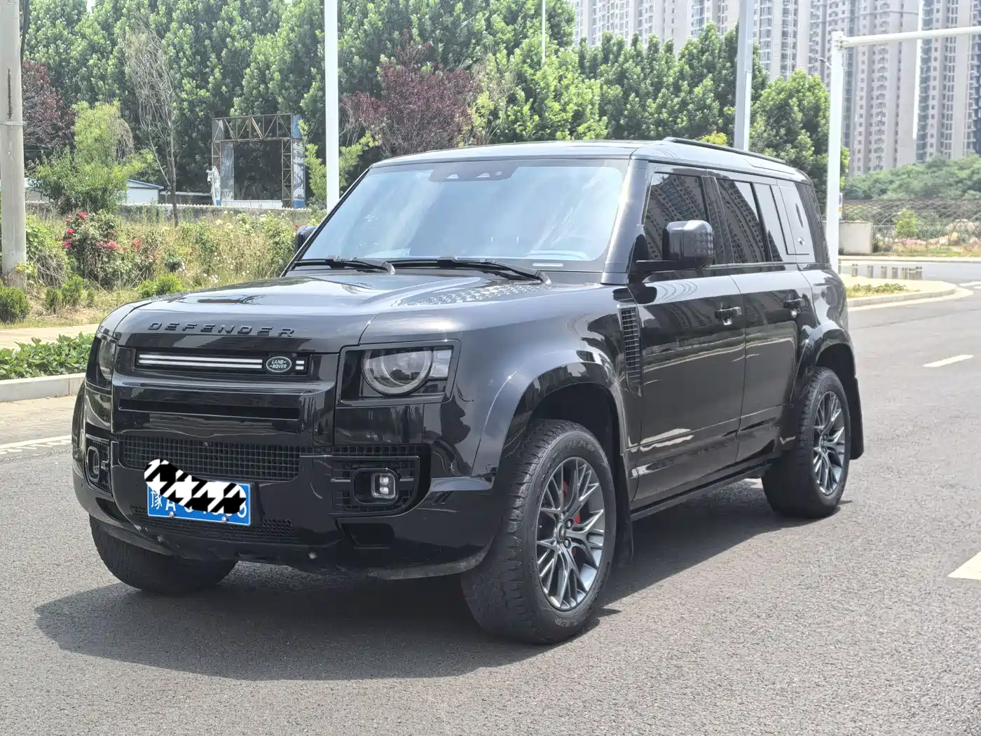 Land Rover Defender 2022 110 P400 Dark Special Edition