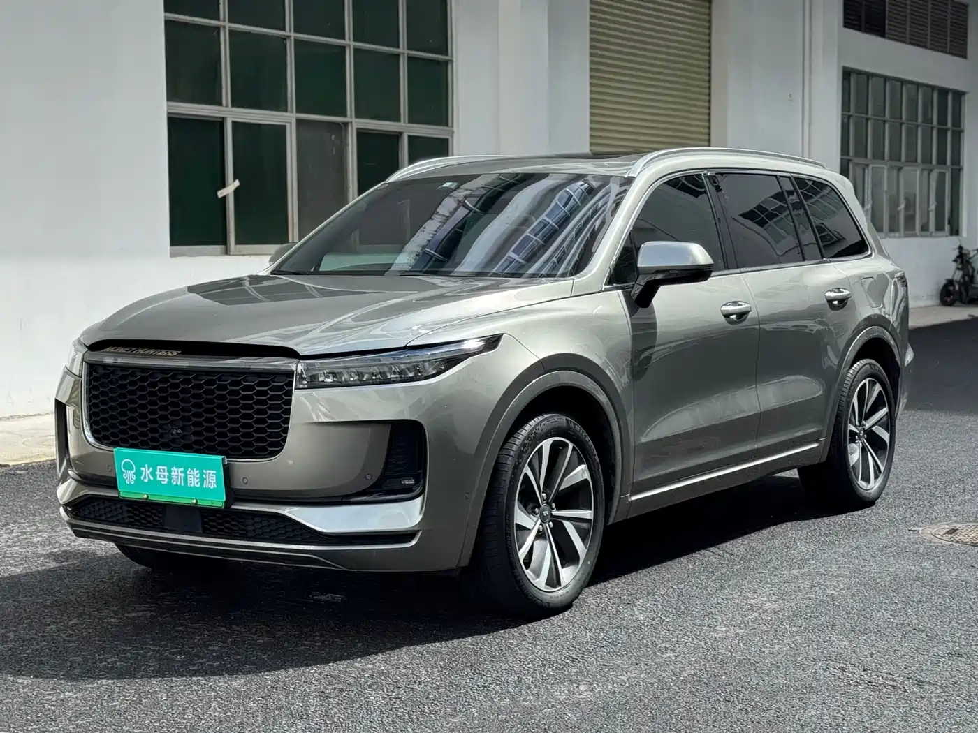 Li Auto Li ONE 2021 Extended Range 6-Seater