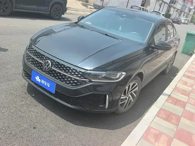 Volkswagen Lavida 2024 Model 300TSI DSG Starlight Full Comfort Edition