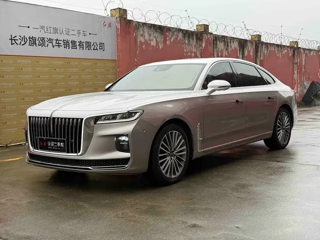 Hongqi H9 2020 2.0T Smart Connection Qi Chang Edition