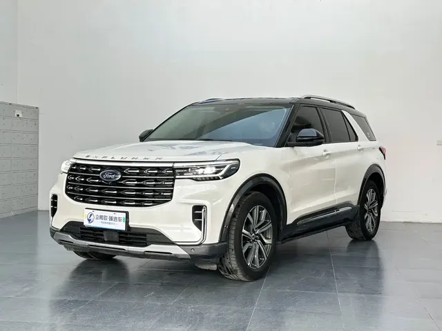 Ford Explorer 2023 EcoBoost 285 AWD Titanium Edition 7-Seater