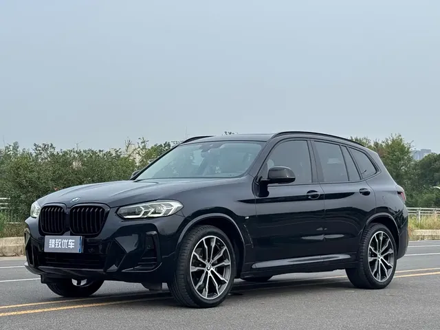 BMW X3 2022 xDrive30i Leading M Night Package
