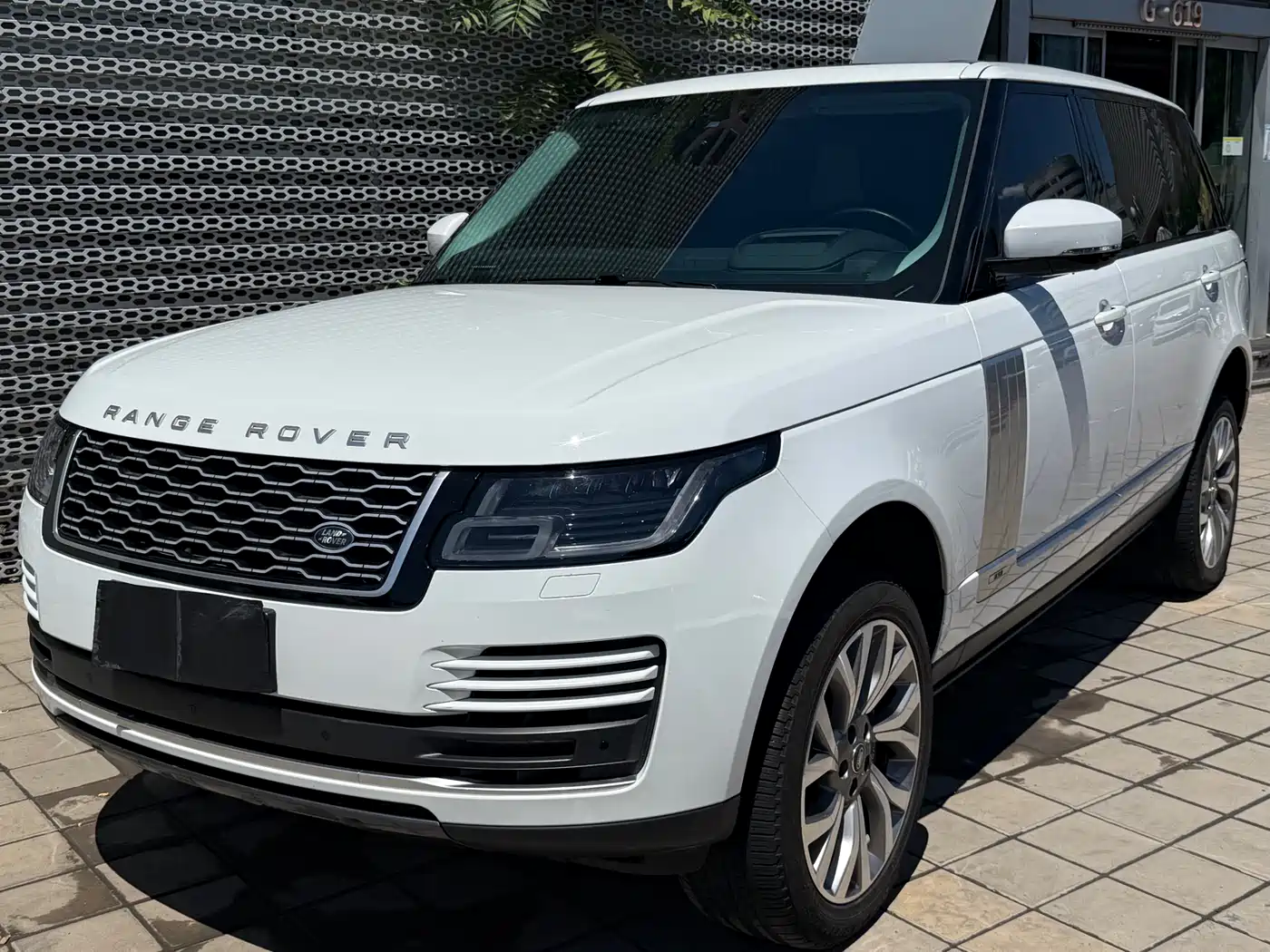 Land Rover Range Rover 2021 3.0 L6 Heritage Extended Classic Edition