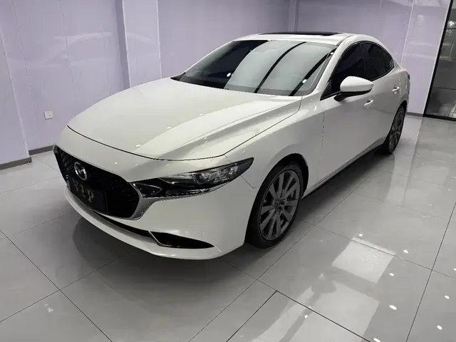 Mazda 3 Axela 2022 Mazda3 2.0L Automatic Shine Edition