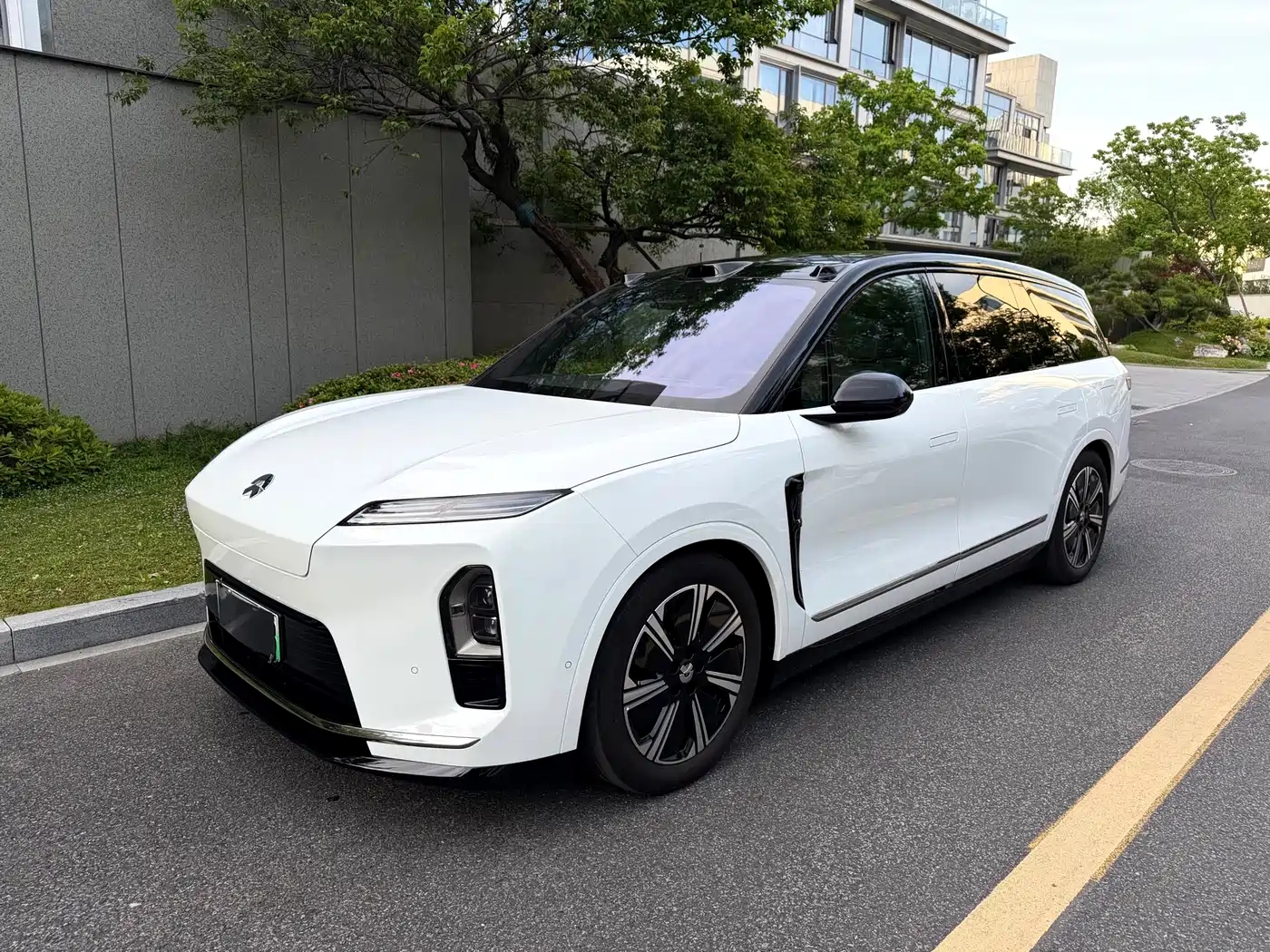 NIO ES8 2025 Base Model 7-Seater