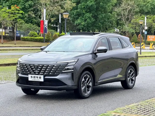 Changan CS75 PLUS 2025 4th Gen 1.5T New Blue Whale Smart Premium