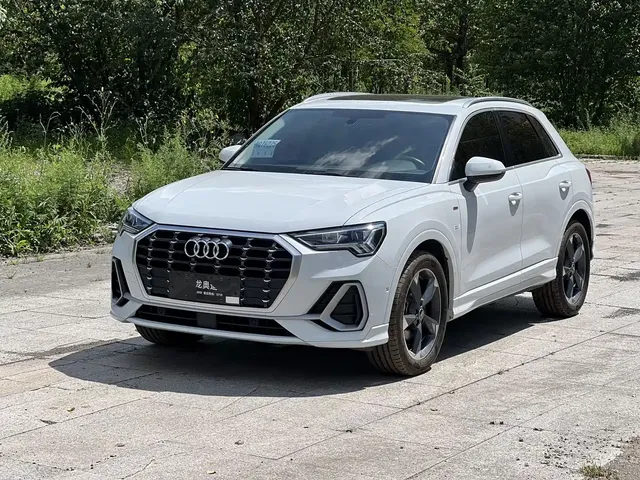 Audi Q3 2023 35 TFSI Fashion Dynamic (1.4T)