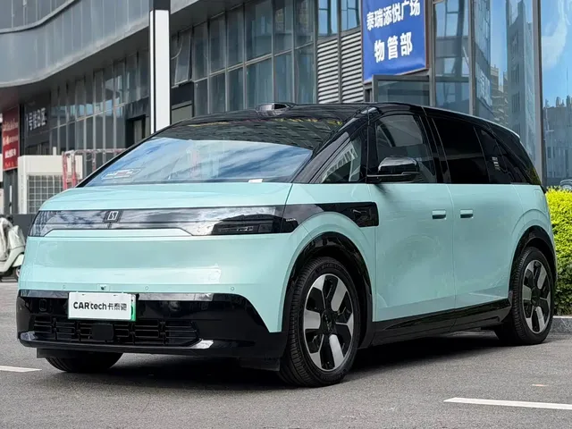 ZEEKR MIX 2025 Smart Driving Edition