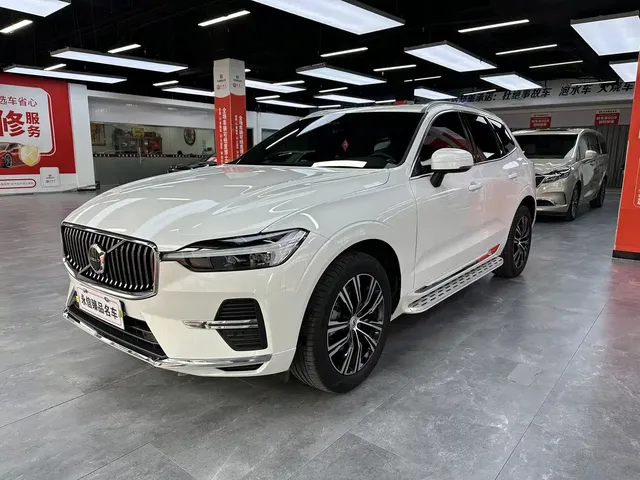 Volvo XC60 2022 B5 AWD Inscription