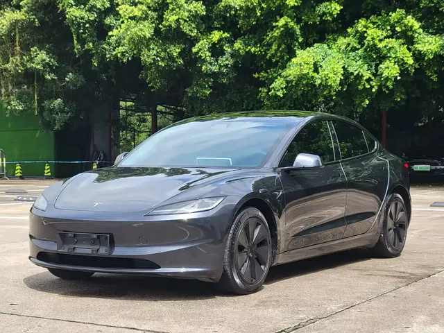 Tesla Model 3 2023 Rear-Wheel Drive