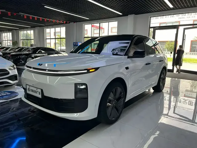 Li Auto L6 2024 Pro