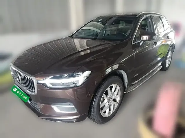 Volvo XC60 2021 T5 AWD Momentum