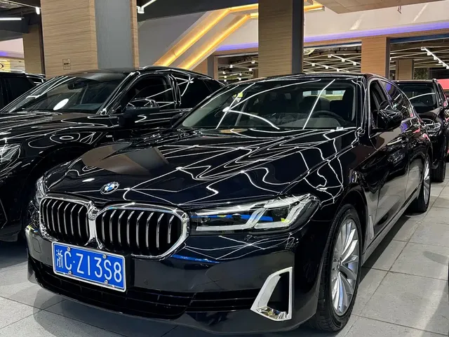 BMW 5 Series 2022 525Li Luxury Package