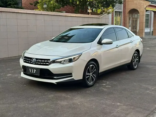 Venucia D60 2020 1.6L XL CVT Delight Edition