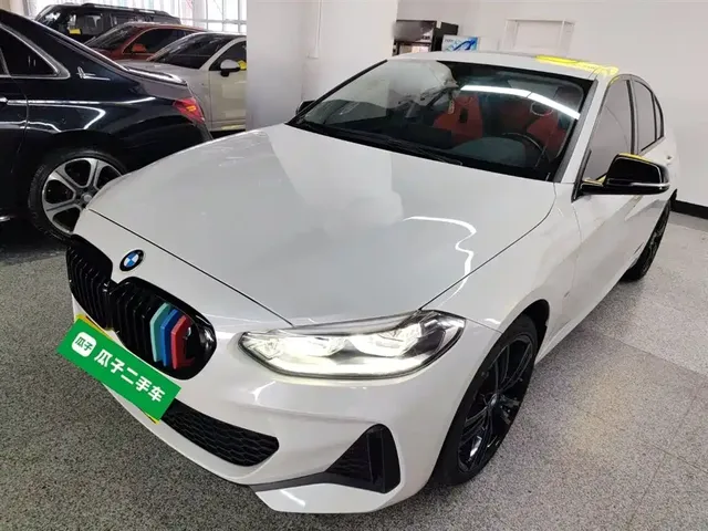 BMW 1 Series 2023 125i M Sport Shadow Edition