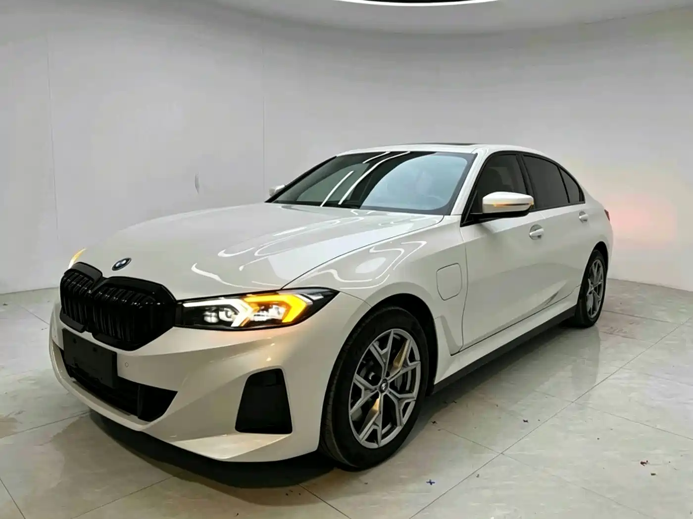 BMW i3 2022 eDrive 35 L