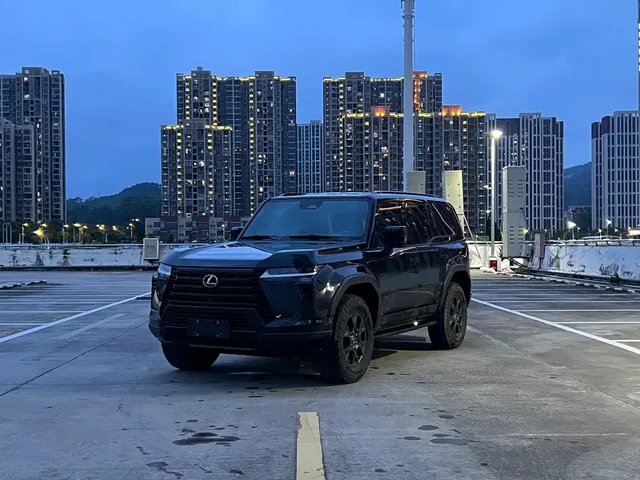 Lexus GX 2024 OVERTRAIL Summit Edition