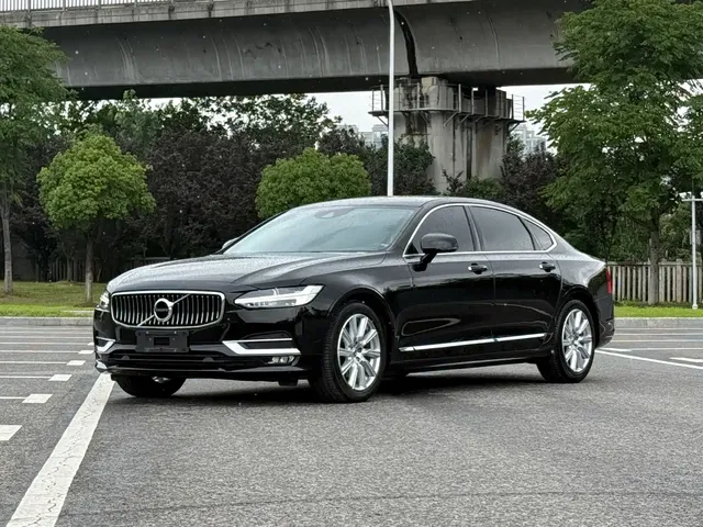 Volvo S90 2020 T5 Momentum Luxury Edition
