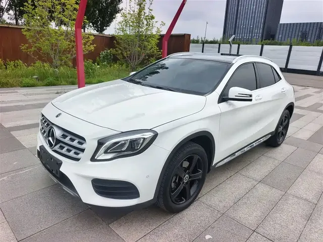 Mercedes-Benz GLA 2019 GLA 200 Fashion