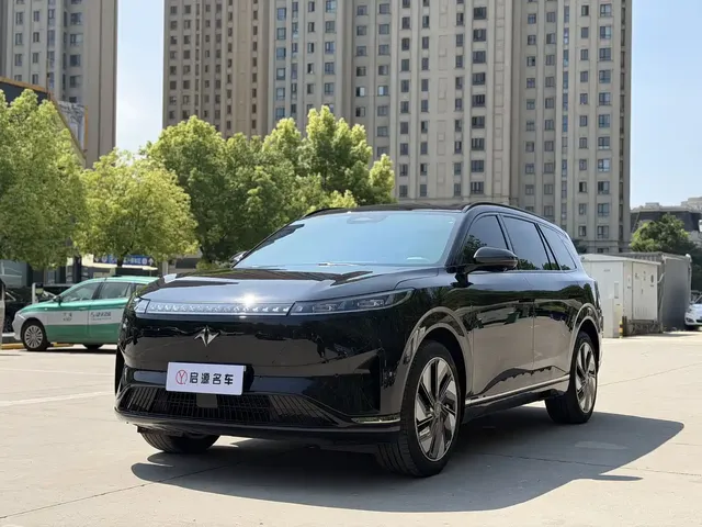 Dongfeng Yipai eπ008 2024 636Max Pure Electric 6-Seater