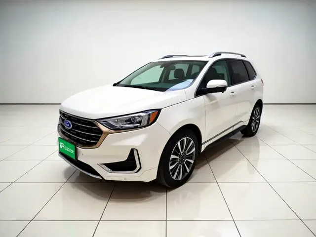 Ford Edge 2021 PLUS EcoBoost 245 FWD Luxury Sharp 7-seater
