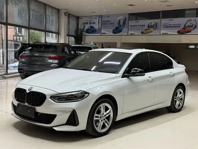 BMW 1 Series 2022 120i M Sport Shadow Edition
