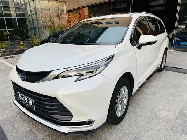 Toyota Sienna 2021 2.5L Hybrid Premium Edition