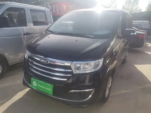 JAC Refine M3 2022 1.8L 7-Seater Standard