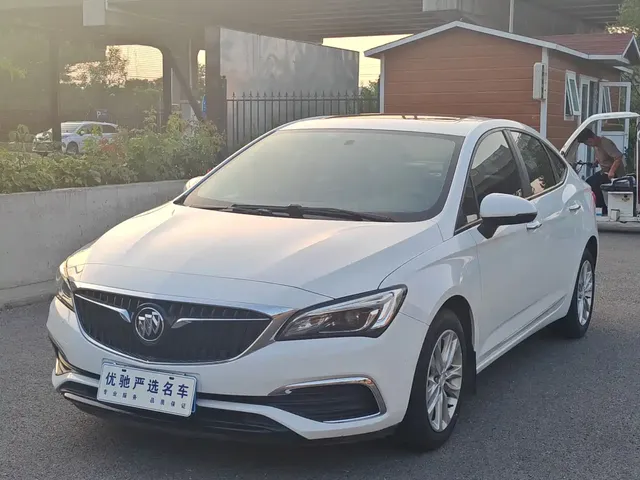 Buick Verano 2019 Sedan 20T Dual Clutch Leading