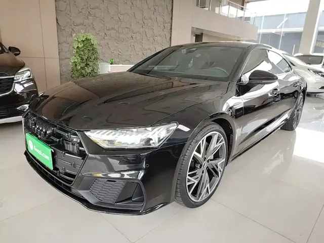 Audi A7L 2023 45 TFSI quattro S-line Black Warrior Edition