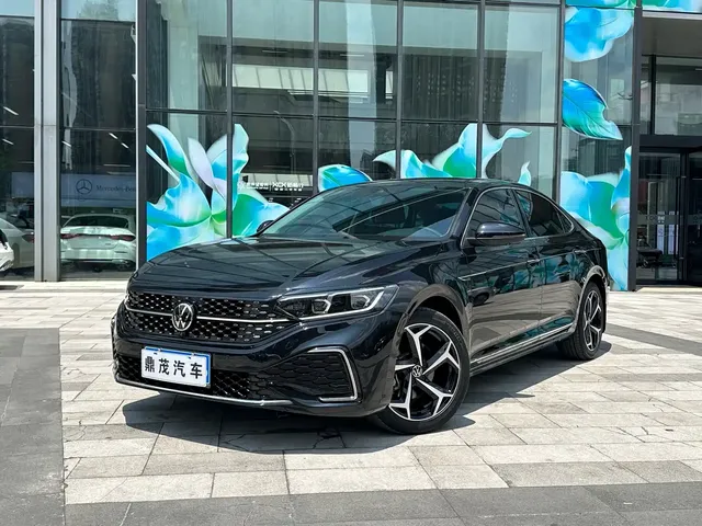 Volkswagen Passat 2024 380TSI Starlight Dragon Glory Edition