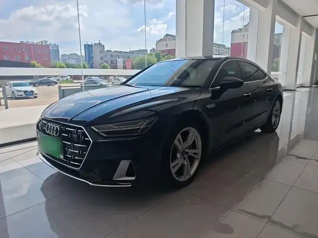 Audi A7L 2024 45TFSI quattro S-line Vision Edition Crystal Package