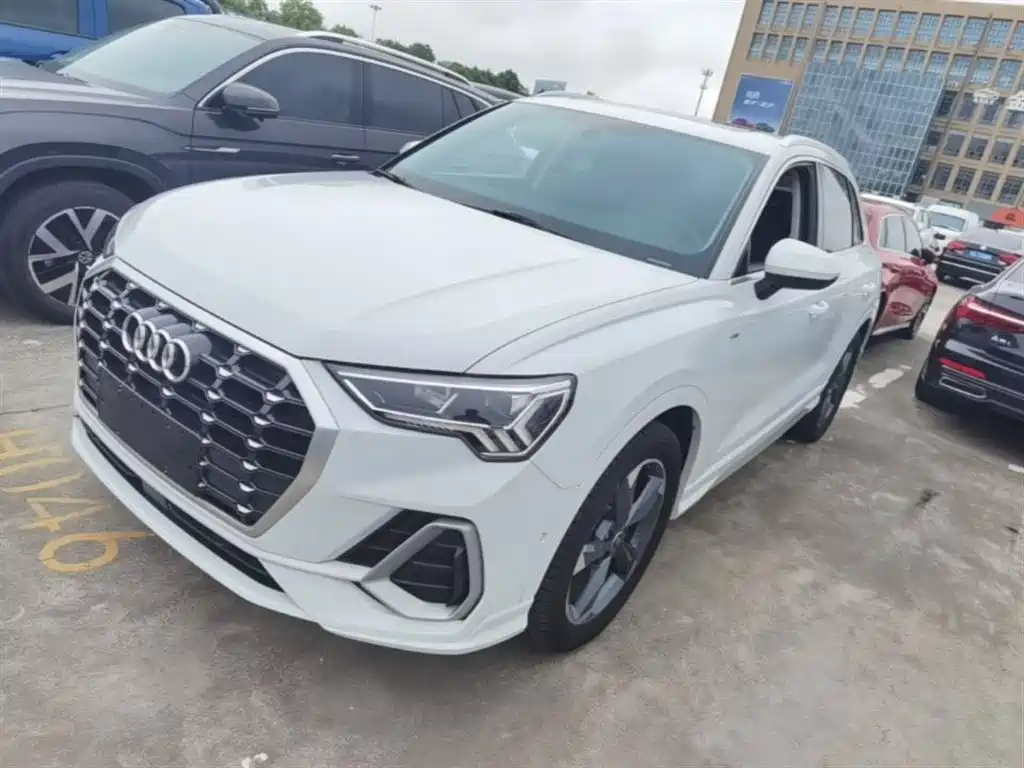 Audi Q3 2022 35 TFSI Fashion Dynamic