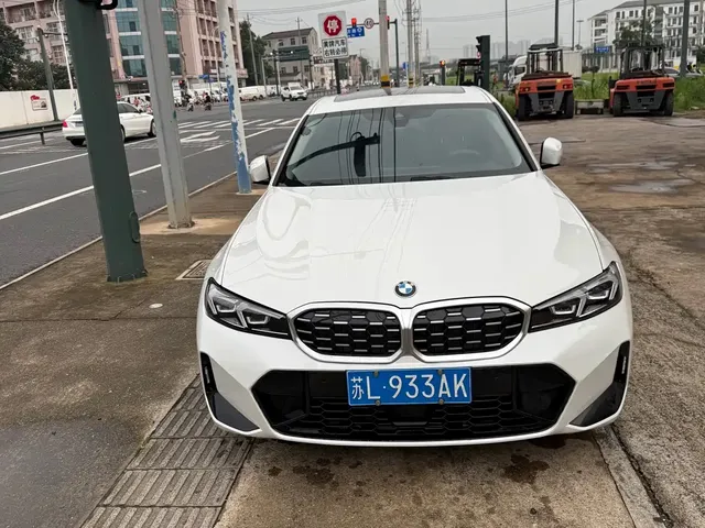 BMW 3 Series 2025 325Li M Sport Package