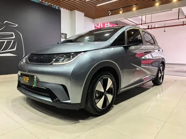 BYD Dolphin 2023 420km Fashion Edition