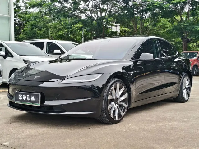 Tesla Model 3 2023 Long Range All-Wheel Drive
