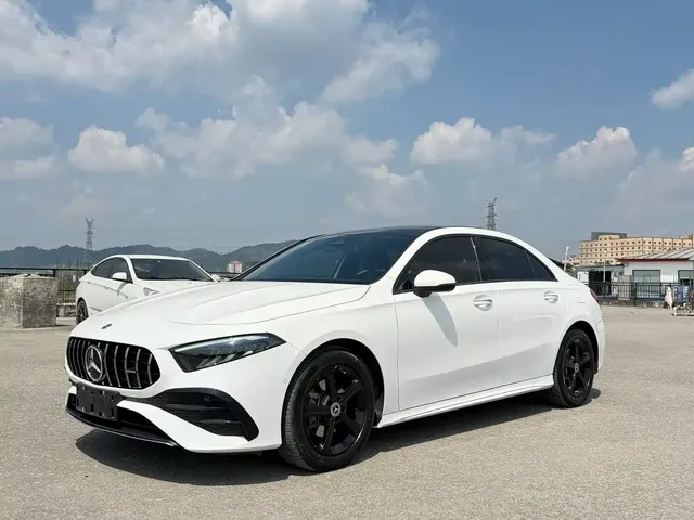 Mercedes-Benz A-Class 2023 A 200 L Fashion