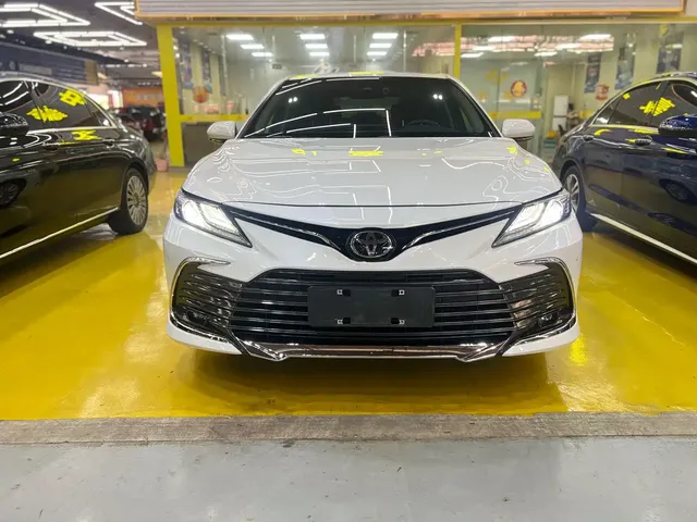 Toyota Camry 2023 2.0G Luxury Edition