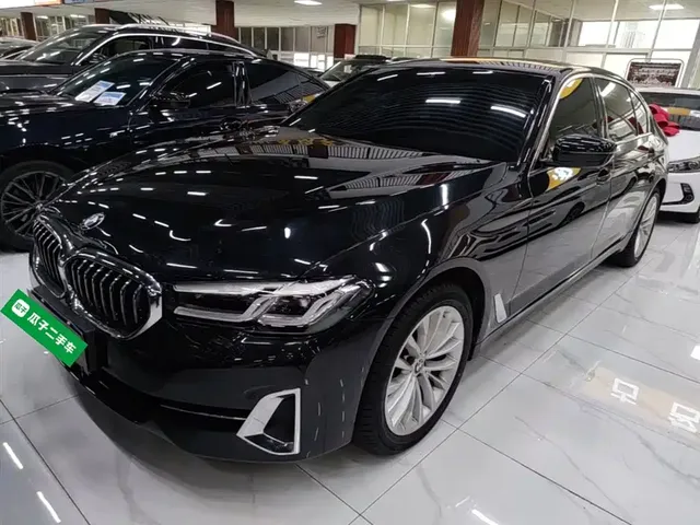 BMW 5 Series 2022 Model Second Facelift 525Li Luxury Package