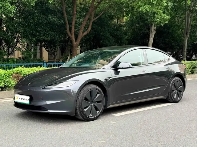 Tesla Model 3 2025 Model Rear-Wheel Drive Edition