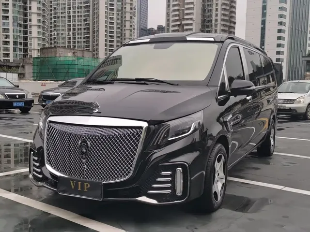 Mercedes-Benz Vito 2023 2.0T Business 7-Seater